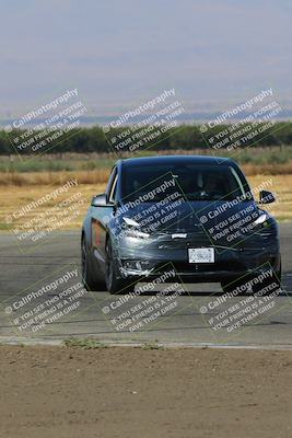 media/Sep-17-2023-Speed Ventures (Sun) [[7e780ba612]]/Purple/Session 1 (Grapevine)/